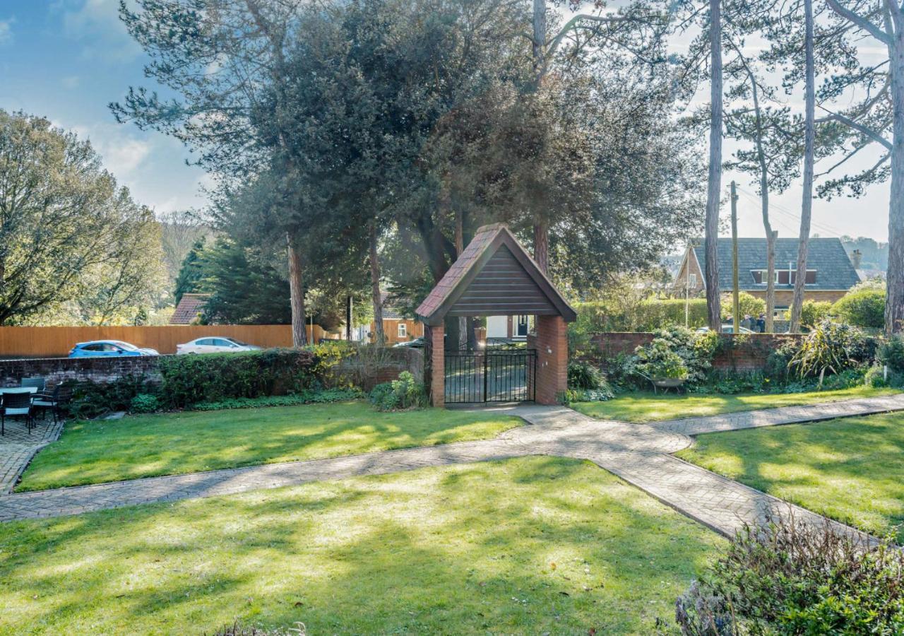 Stones Throw Cottage Cromer Exterior photo