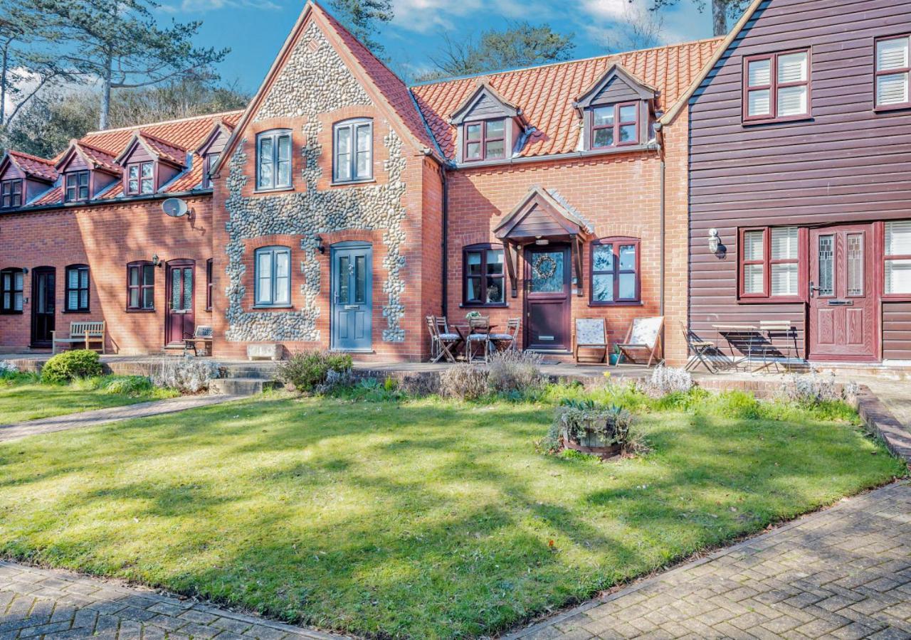 Stones Throw Cottage Cromer Exterior photo